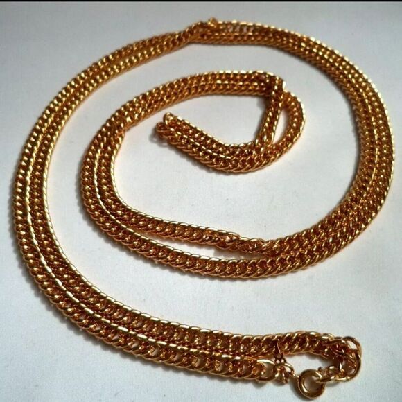 VINTAGE SIGNED CROWN TRIFARI GOLD TONE 54" NECKLACE - Picture 1 of 6
